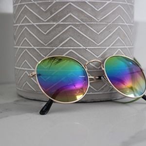 Rainbow lens sunglasses